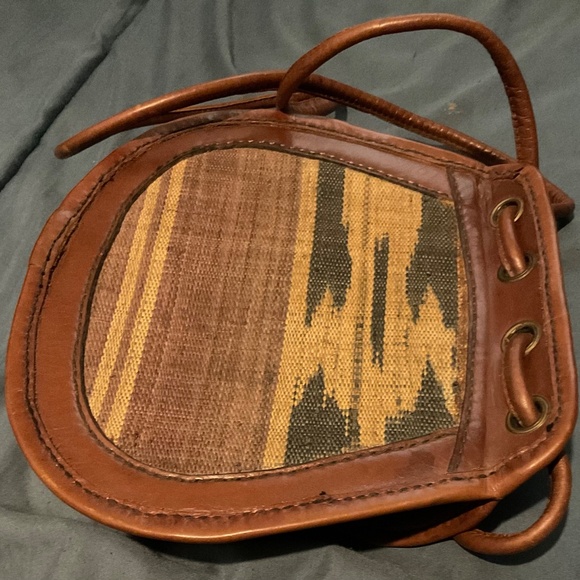 Vintage leather crossbody - Picture 4 of 11